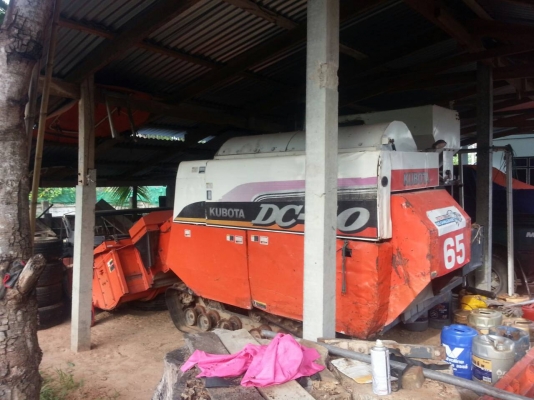 ลดสุด ๆ ไปเลย  รอบสุดท้ายครับ  255,000 ขายรถเกี่ยวข้าว คูโบต้า รุ่น DC 60 PLUS