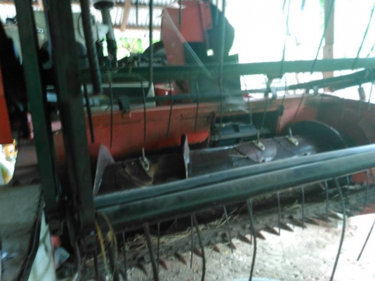 ลดสุด ๆ ไปเลย  รอบสุดท้ายครับ  255,000 ขายรถเกี่ยวข้าว คูโบต้า รุ่น DC 60 PLUS