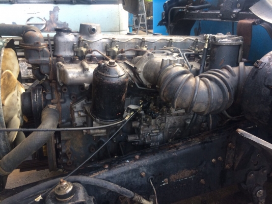 ขายหลง195 สองเพลาขึ่นรถเกี่ยว รถพร้อมใช้ ขาย สด ผ่อน