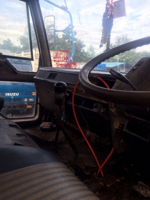 ขายหลง195 สองเพลาขึ่นรถเกี่ยว รถพร้อมใช้ ขาย สด ผ่อน