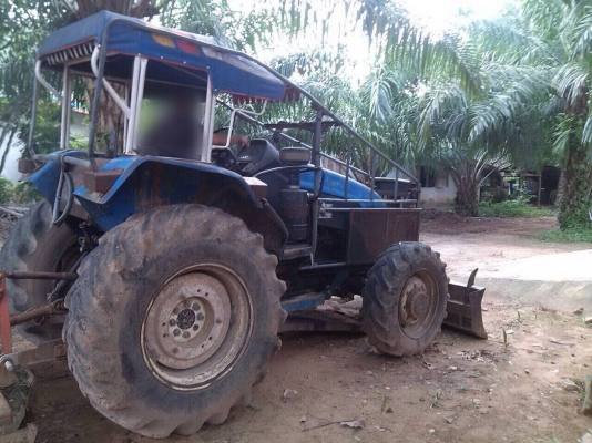 ขายรถไถ NEWHOLLAND TS90 กรองใหญ่ พร้อมใช้งาน สนใจโทร 081-970-1072