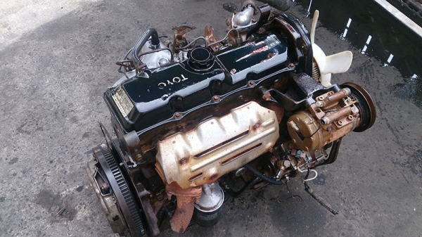 ขายเครื่องยนต์ดีเซลโตโยต้า 2L II