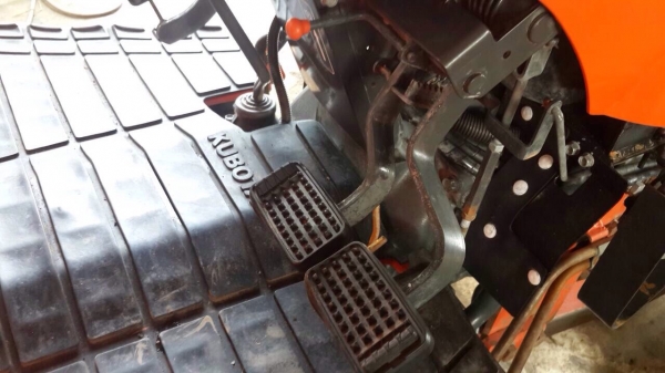 ขายล้อรถไถ