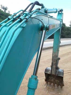 ขายรถแบคโฮ KOBELCO SK200-8 YN12 super X เอกสารอินวอย ไมล์ 4478 ชม.ราคา 2300000
