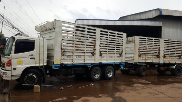 ขายรถพ่วง HINO MEGA 260 แม่-ลูกไม่ดั้ม สภาพสวยเดิมพร้อมใช้ เครื่องเดิม เกียร์เดิม คัสซีสวยตลอดเส้น แอร์เย็น ยางเรเดียลเต็มทุกเส้น ทะเบียนพร้อมโอนครับ ขายรถพ่วง HINO MEGA 260 แม่-ลูกไม่ดั้ม สภาพสวยเดิมพร้อมใช้ เครื่องเดิม เกียร์เดิม คัสซีสวยตลอดเส้น แอร์เย็น ยางเรเดียลเต็มทุกเส้น ทะเบียนพร้อมโอนครับ