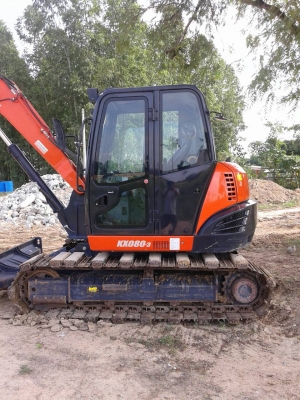 ขายดาวน์  รถแบคโฮ Kuboya 8 ตัน