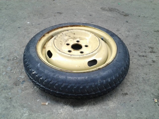 ขายยางขอบ 16 และล้ออะไหล่เหลือง