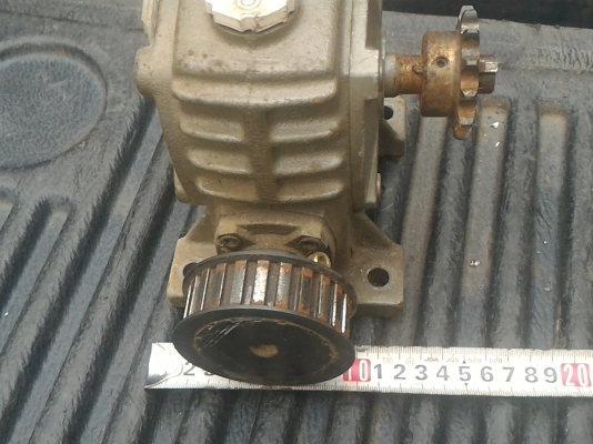 ชุดเกี่ยร์ทด 1 / 10  มีสเตอร์ขับติดมาให้ด้วย  ขนาดหรืออื่นๆตามภาพ