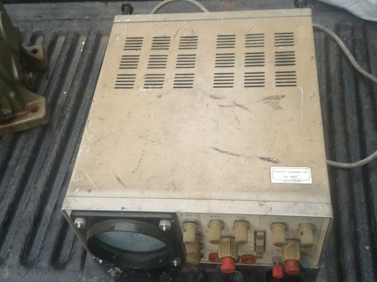 มิเตอร์สโคป CMC รุ่น YB 4210 ใช้วัดดู สัญญาณแบบต่างๆใช้ไฟ 220 V.