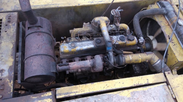 **570,000 บ.ต่อรอง/// แบคโฮ KOBE 200 มาร์ค 3 **ขาย KOBELCO SK200 MARK-3 แบคโฮยอดนิยม KOBELCO MARK-3 SK200 เก๋งน้ำเงิน เครื่องเดิม ปั้มเดิม ไฟฟ้าตัด เครื่อง/ปั้ม ฟิตใหม่ เช็คใหม่ แน่น แรง ทำงานเร็ว ไม่โหลด บูมอาร์มดี มีปะบ้างบางจุด บุ้งกี๋ดี เอวดี แน่น ช่ว