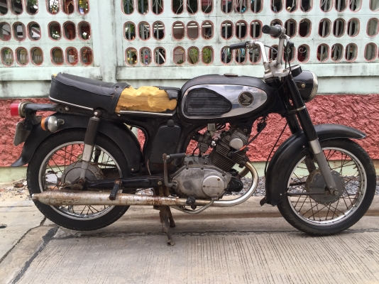 honda. CD125. กระเป๋าเล็ก.2 สูบ