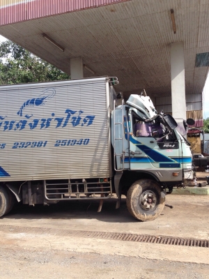 รถบรรทุก ุ6 ล้อใหญ๋ HINO  FC4JEKA