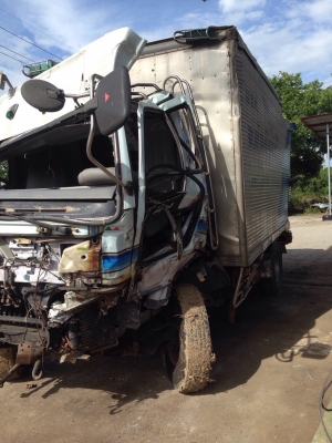 รถบรรทุก ุ6 ล้อใหญ๋ HINO  FC4JEKA