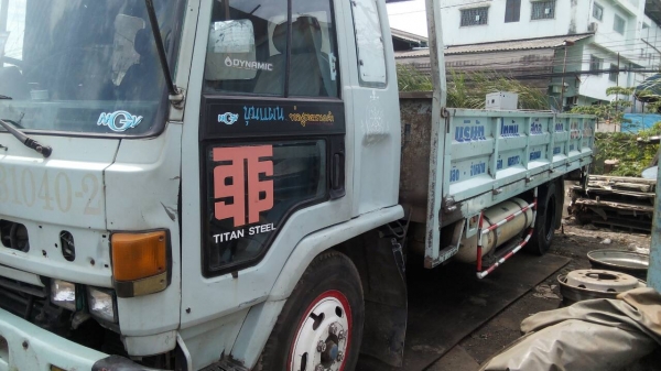 ขายรถ6ล้อเครื่อง175แรงยาว6เมตรพร้อมใช้งาน