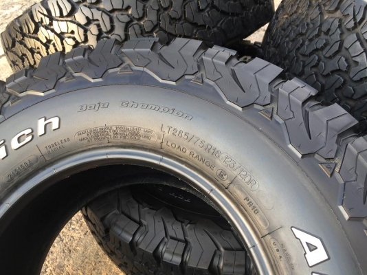 มือ2 BF Goodrich All-Terrain KO2 ขนาด 265 75 r16 สวยมากๆ