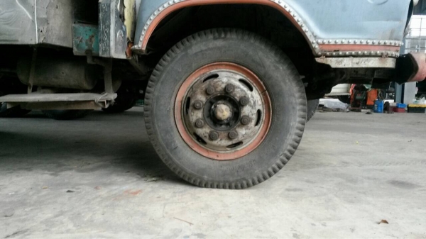 สิบล้อหัวยาว