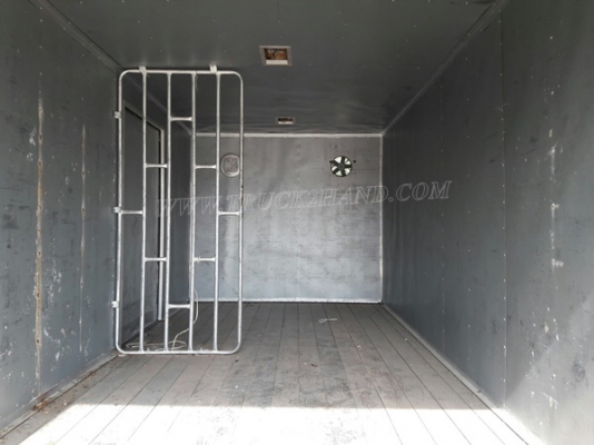 ตู้บรรทุก ตู้แห้ง 3 ประตู ยกลงจากรถ ISUZU NPR 120 แรง ภายในยาว 4.85 เมตร กว้าง 2.06 เมตร สูง 1.82 เมตร