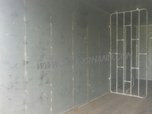 ตู้บรรทุก ตู้แห้ง 3 ประตู ยกลงจากรถ ISUZU NPR 120 แรง ภายในยาว 4.85 เมตร กว้าง 2.06 เมตร สูง 1.82 เมตร