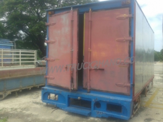 ตู้บรรทุก ตู้แห้ง 3 ประตู ยกลงจากรถ ISUZU NPR 120 แรง ภายในยาว 4.85 เมตร กว้าง 2.06 เมตร สูง 1.82 เมตร