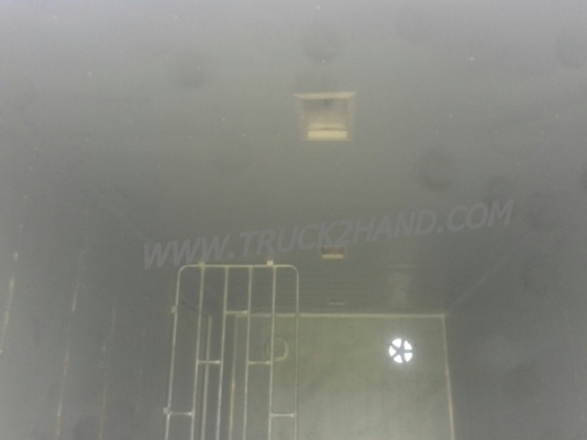 ตู้บรรทุก ตู้แห้ง 3 ประตู ยกลงจากรถ ISUZU NPR 120 แรง ภายในยาว 4.85 เมตร กว้าง 2.06 เมตร สูง 1.82 เมตร