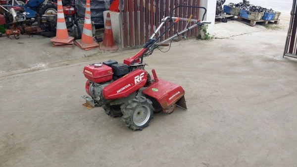 นำเข้าจากญี่ปุ่น รถพรวนดินเดินตาม HONDA  รุ่น FU600  เก่าญี่ปุ่น  เครื่องยนต์ติดง่าย  สภาพสวยพร้อมใช้งาน