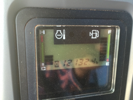 PC200-7 ปี2005. ทำงาน 13000.ชม.รถทำงานอยู่ สภาพดี สวยดี แห้ง เดิมๆไม่เคยแกะ