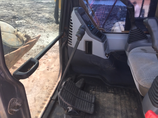 PC200-7 ปี2005. ทำงาน 13000.ชม.รถทำงานอยู่ สภาพดี สวยดี แห้ง เดิมๆไม่เคยแกะ