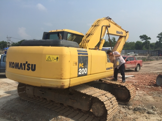 PC200-7 ปี2005. ทำงาน 13000.ชม.รถทำงานอยู่ สภาพดี สวยดี แห้ง เดิมๆไม่เคยแกะ