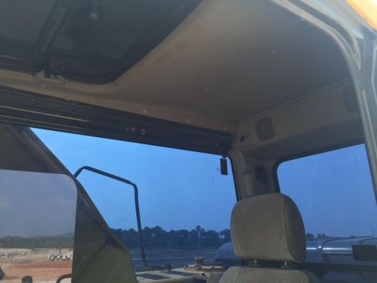 PC200-7 ปี2005. ทำงาน 13000.ชม.รถทำงานอยู่ สภาพดี สวยดี แห้ง เดิมๆไม่เคยแกะ