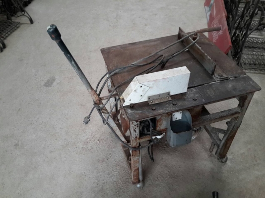 แท่นตัดอะลูมิเนียมมอเตอร์ 1 แรง แท่นตัดอะลูมิเนียมมอเตอร์ 1 แรง