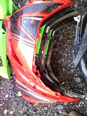 แฟริ่งเปลือกข้างขวา KAWASAKI  NINJA 250 2012  ราคา 500  บาท รวมส่ง