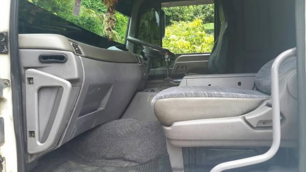 ขายHINO profia ไม่ดั้ม ,เครื่องp11แรงม้า320แรง,เกียร์ ฟูลเลอร์ อีตั้น10 เกียร์