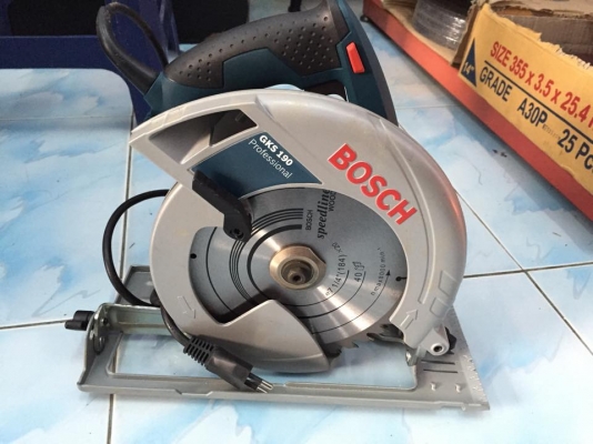 ขายเลื่อยวงเดือน 7" BOSCH มือสอง สภาพเต็ม100\% ครับ