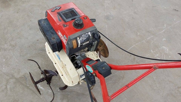 นำเข้าจากญี่ปุ่น รถพรวนดินเดินตาม YANMAR รุ่น MT310 ขนาด 3 แรง  เก่าญี่ปุ่น  พร้อมชุดพรวนดิน สภาพดี