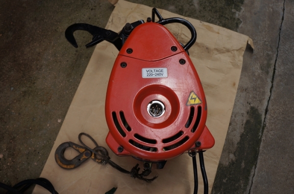 รอกไฟฟ้า 230 kg 220v