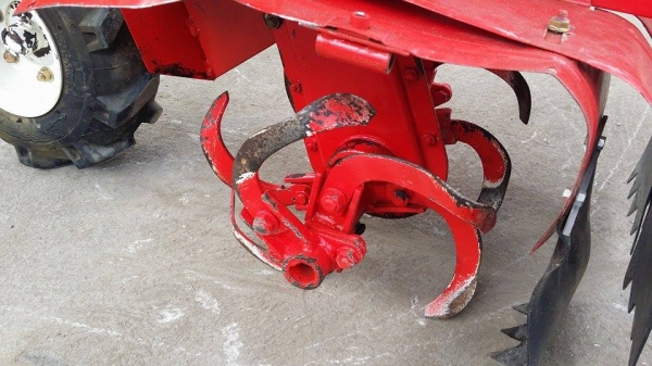 นำเข้าจากญี่ปุ่น รถพรวนดินเดินตาม YANMAR รุ่น SD350 ขนาด 3.5 แรง  เก่าญี่ปุ่น  พร้อมชุดพรวนดิน สภาพสวย