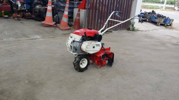 นำเข้าจากญี่ปุ่น รถพรวนดินเดินตาม YANMAR รุ่น SD350 ขนาด 3.5 แรง  เก่าญี่ปุ่น  พร้อมชุดพรวนดิน สภาพสวย