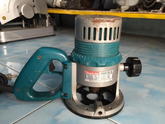 ขายเลาเตอร์ MAKITA 3601B มือสอง สภาพดีครับ ขายเลาเตอร์ MAKITA 3601B มือสอง สภาพดีครับ