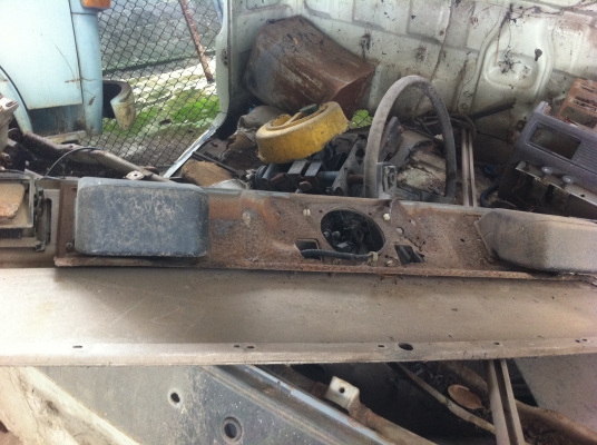 หัว Fuso ทิฟฟี่ ตามสภาพ แต่เคาะ ปะผุไว้แล้ว เหลือแค่ทำสีใหม่