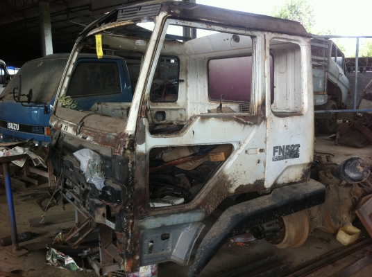 หัว Fuso ทิฟฟี่ ตามสภาพ แต่เคาะ ปะผุไว้แล้ว เหลือแค่ทำสีใหม่