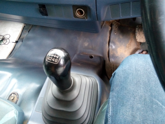 6ล้อดั๊มฮีโนเมกก้า 175แรงปี50ดั๊มสามมิตร6เกียเดินหน้า 855000