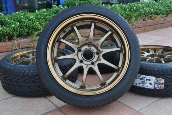 ขายล้อมือสอง CE28 ขอบ17 5รู114.3 พร้อมยางใหม่ TOYO PX4 215/45R17