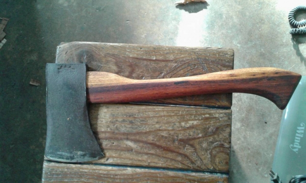 ขวานเยอรมันพร้อมด้ามไม้ประดู่ ขวานเยอรมันพร้อมด้ามไม้ประดู่