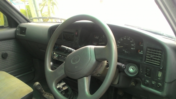 ขายรถTOYOTA 4x4(ประกอบนอก) ขายรถTOYOTA 4x4(ประกอบนอก)