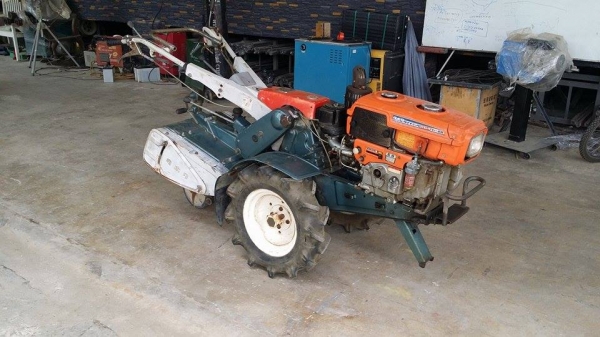 นำเข้าจากญี่ปุ่น รถไถเดินตาม KUBOTA  รุ่น E8 ขนาด 8 แรง เครื่องยนต์ดีเซล เก่าญี่ปุ่น   เครื่องยนต์ติดง่าย
