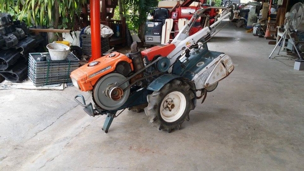 นำเข้าจากญี่ปุ่น รถไถเดินตาม KUBOTA  รุ่น E8 ขนาด 8 แรง เครื่องยนต์ดีเซล เก่าญี่ปุ่น   เครื่องยนต์ติดง่าย
