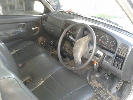 ขายNISSAN BIG M ปี 95