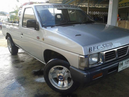 ขายNISSAN BIG M ปี 95