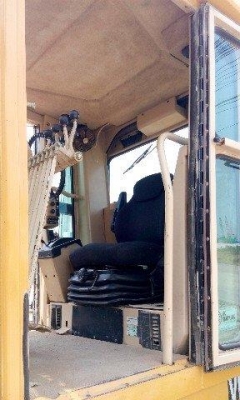 รถเกรด CAT 140H #2ZK01248 รถนำเข้าจากUSA มี Scatify ราคาไม่แพง สภาพพร้อมใช้งาน สนใจติดต่อ ใหม่ 061-4194022