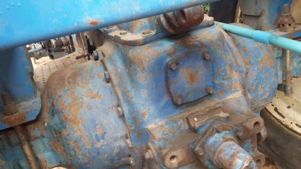 ขายรถไถฟร์อด6600 อุปกรณ์4อย่าง เครื่องปลูกอ้อยสภาพ95\% คีบอ้อย ใบมีดดันหน้า ผานหลัง7 สภาพพร้อมใช้งาน เอกสารเล่มทะเบียน พร้อมลุยงาน